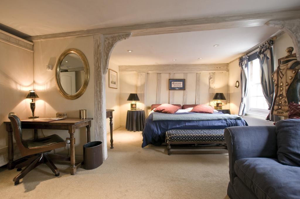 The Bell Inn Hotel Horndon-on-the-Hill ห้อง รูปภาพ