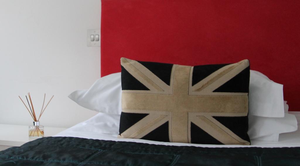 The Bell Inn Hotel Horndon-on-the-Hill ห้อง รูปภาพ