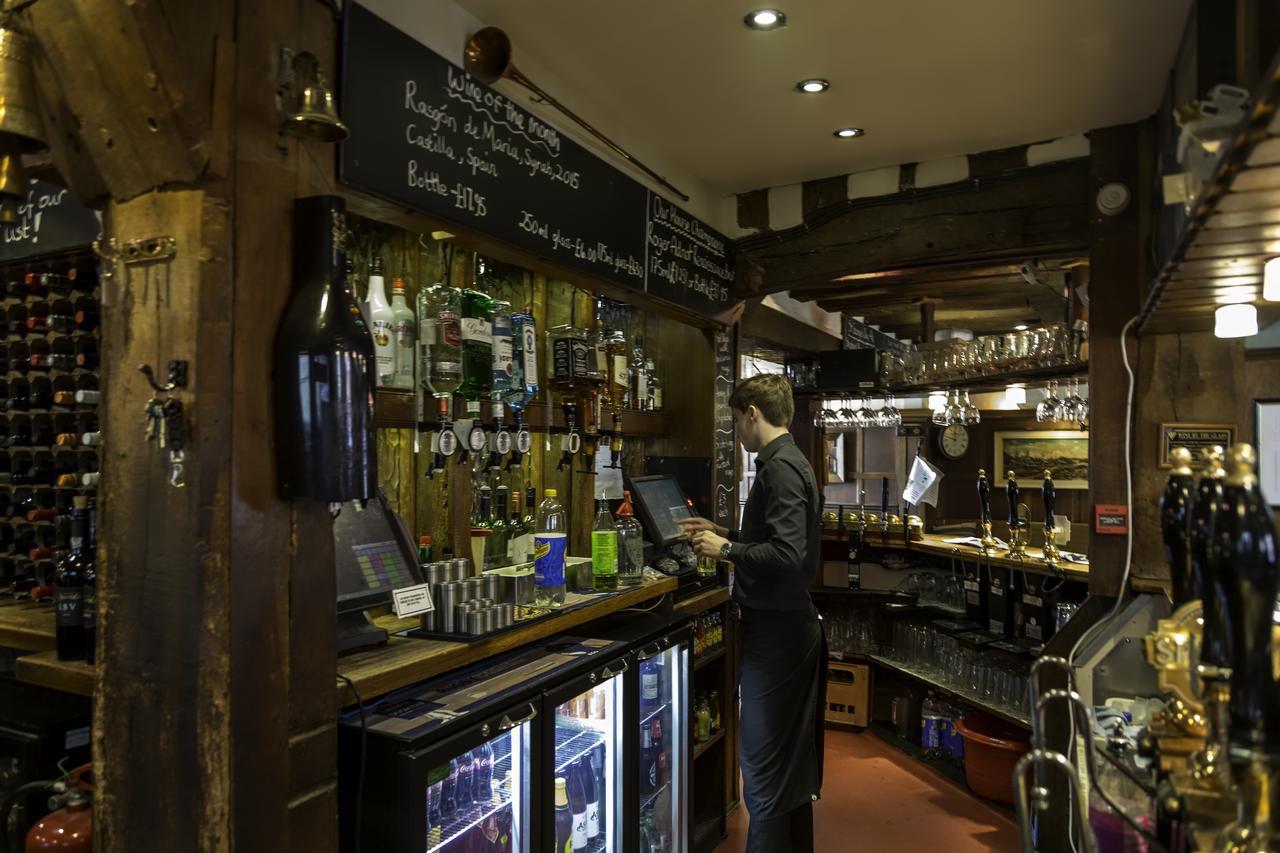 The Bell Inn Hotel Horndon-on-the-Hill ภายนอก รูปภาพ